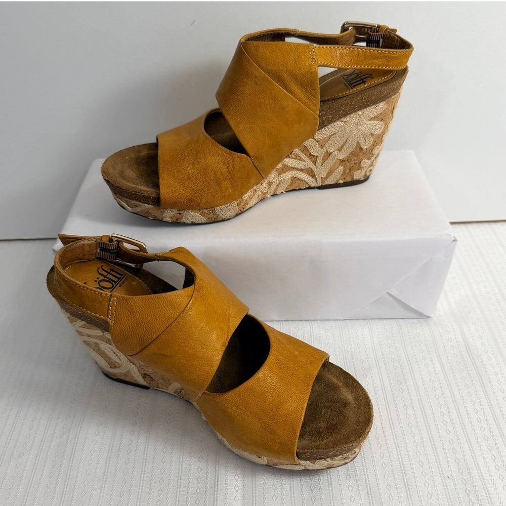 Sofft Womens Corrina Mustard Leather Embroidered Cork Wedge Sandals 7 Boho Artsy